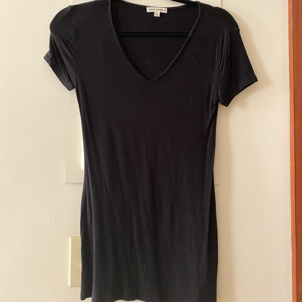 Black V Neck T-shirt